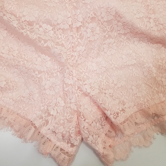 BEBE Pale Pink Lace Romper NWT - Picture 6 of 7